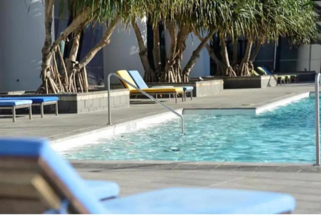 Circle Surfers Paradise Holidays Екстериор снимка