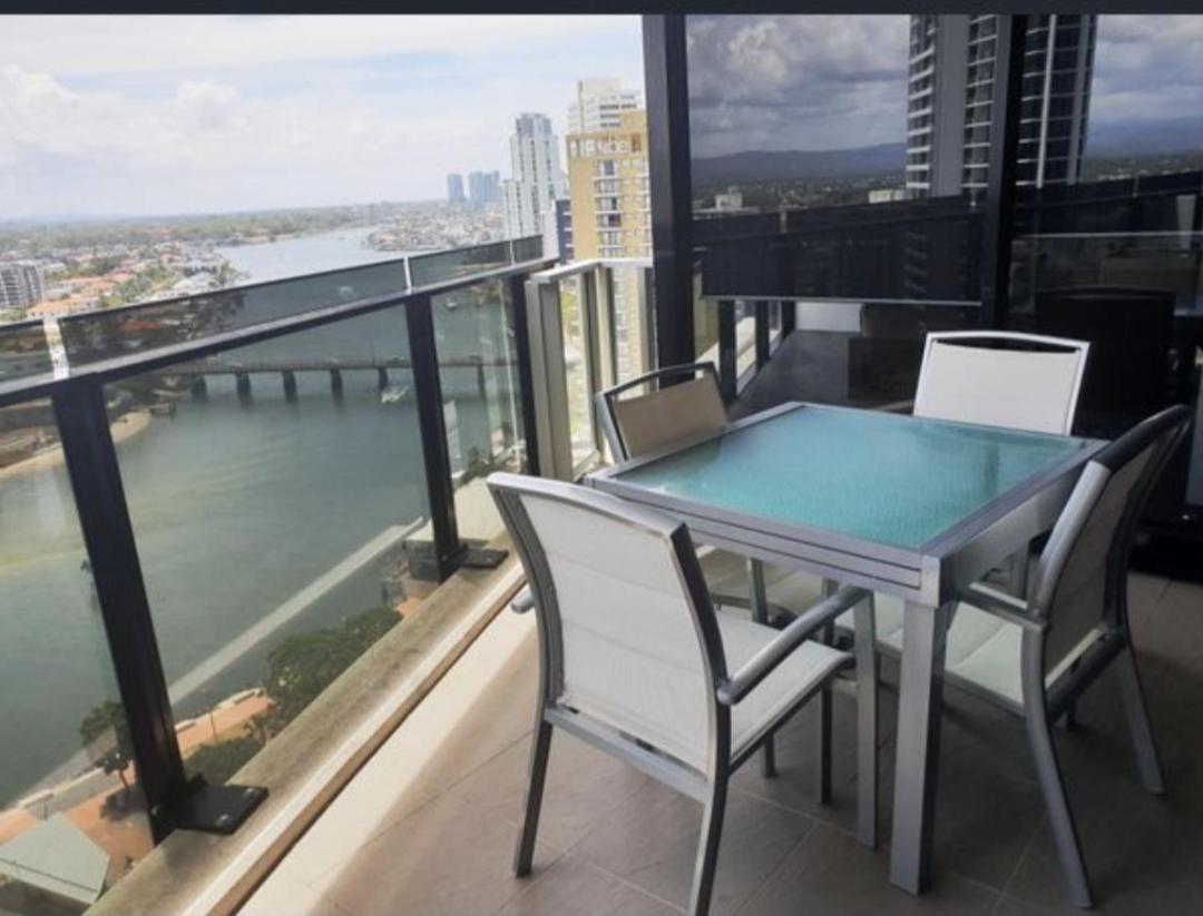 Circle Surfers Paradise Holidays Екстериор снимка