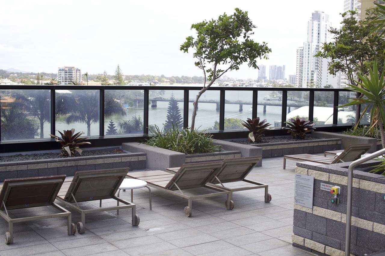 Circle Surfers Paradise Holidays Екстериор снимка
